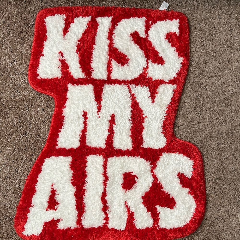 “Kiss My Airs” Red White Rug 27x19 inches